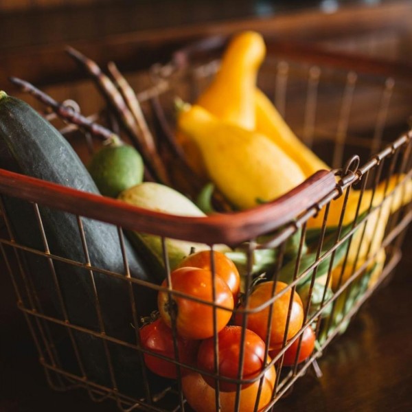 Produce in grocery basket