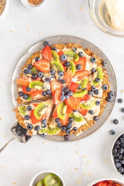 Fruit pizza on a plate