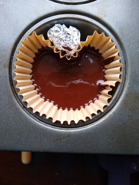 Use foil to make a heart shape.