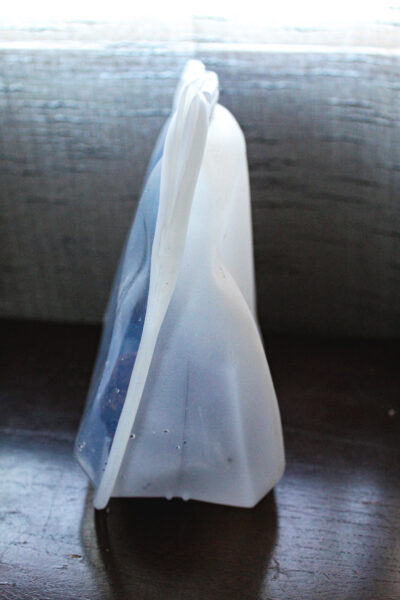 Stasher stand up bag (side view)