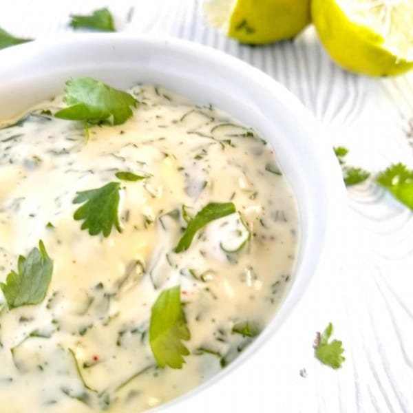 mayo sauce with cilantro and lime