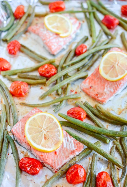 sheet pan Italian salmon and green beans
